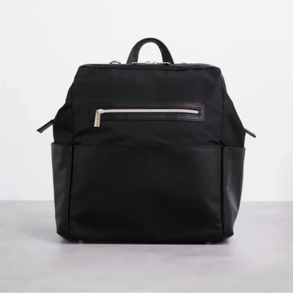 BEIS | Bags | Lightly Used Diaper Bag | Poshmark display picture 1